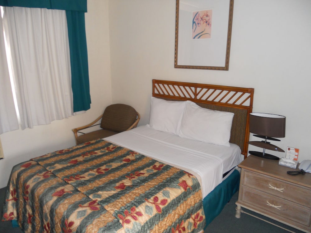ROOM, SINGLE, DOUBLE BED