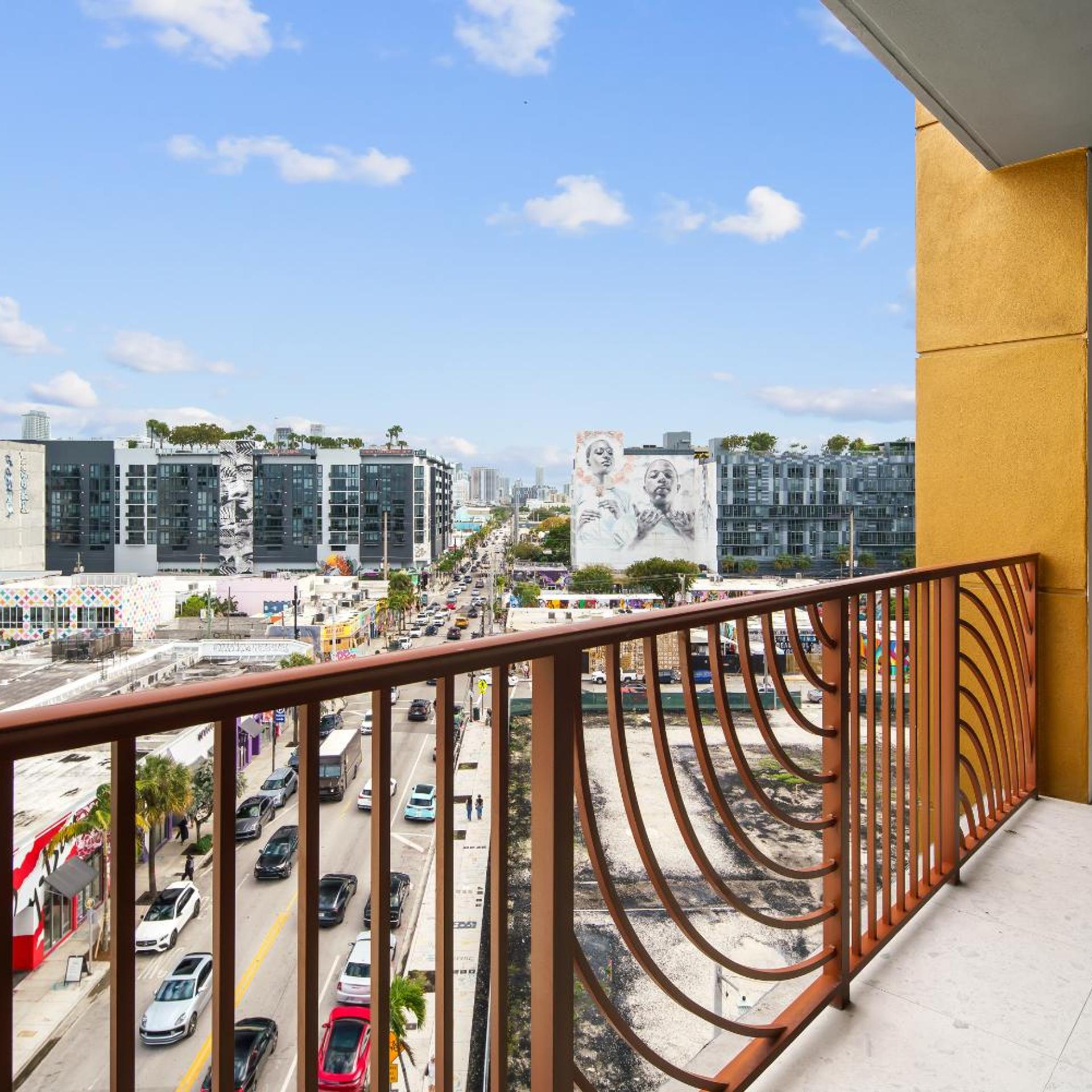 The 27 Wynwood 32/50