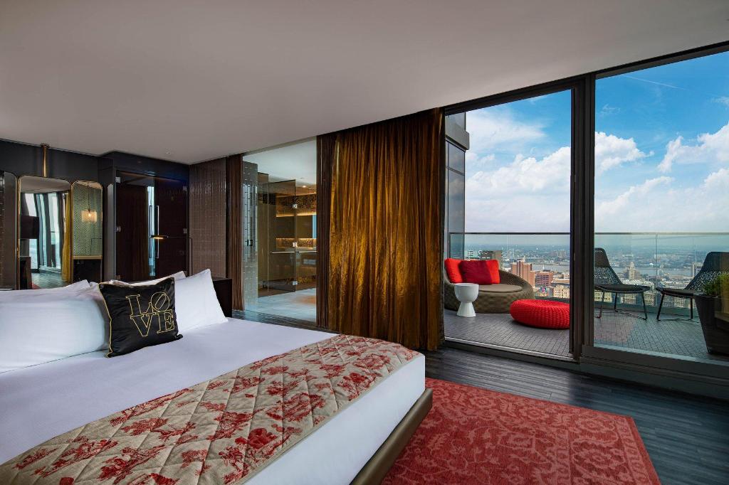 1 Bedroom, Escape, Suite, King Bed, City View, Large, High Floor, Concierge Level