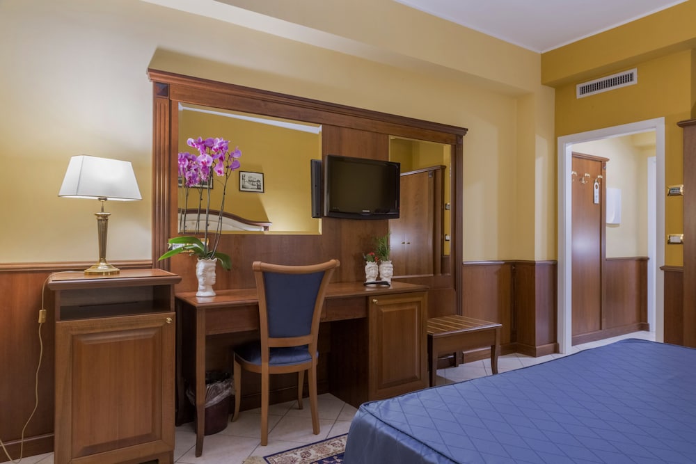 Hotel San Michele 30/34