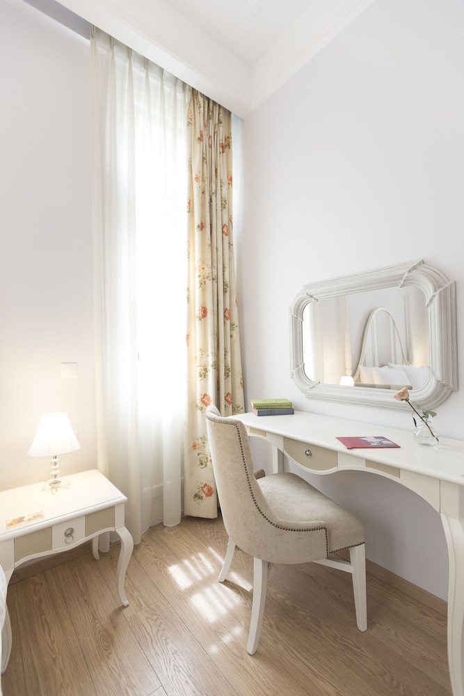 Gatto Perso Luxury Apartments 49/50