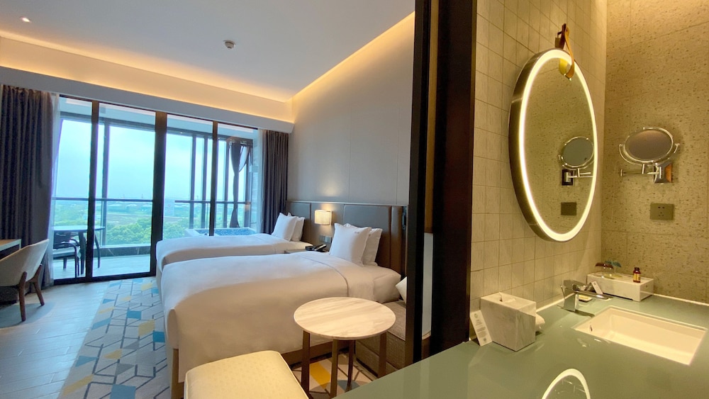 Holiday Inn Resort Maoshan Hot-Spring 19/69