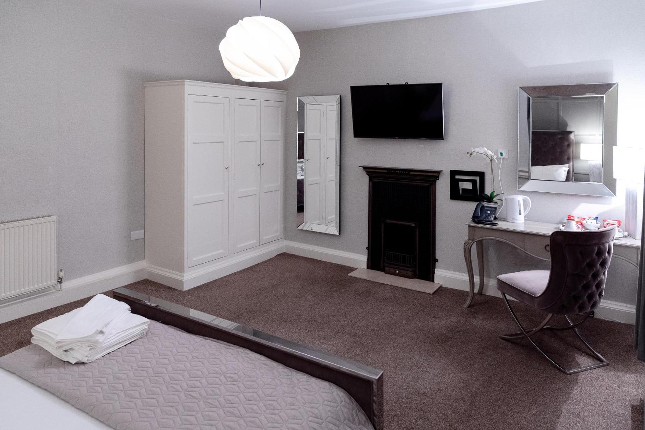 The City Rooms 14/16