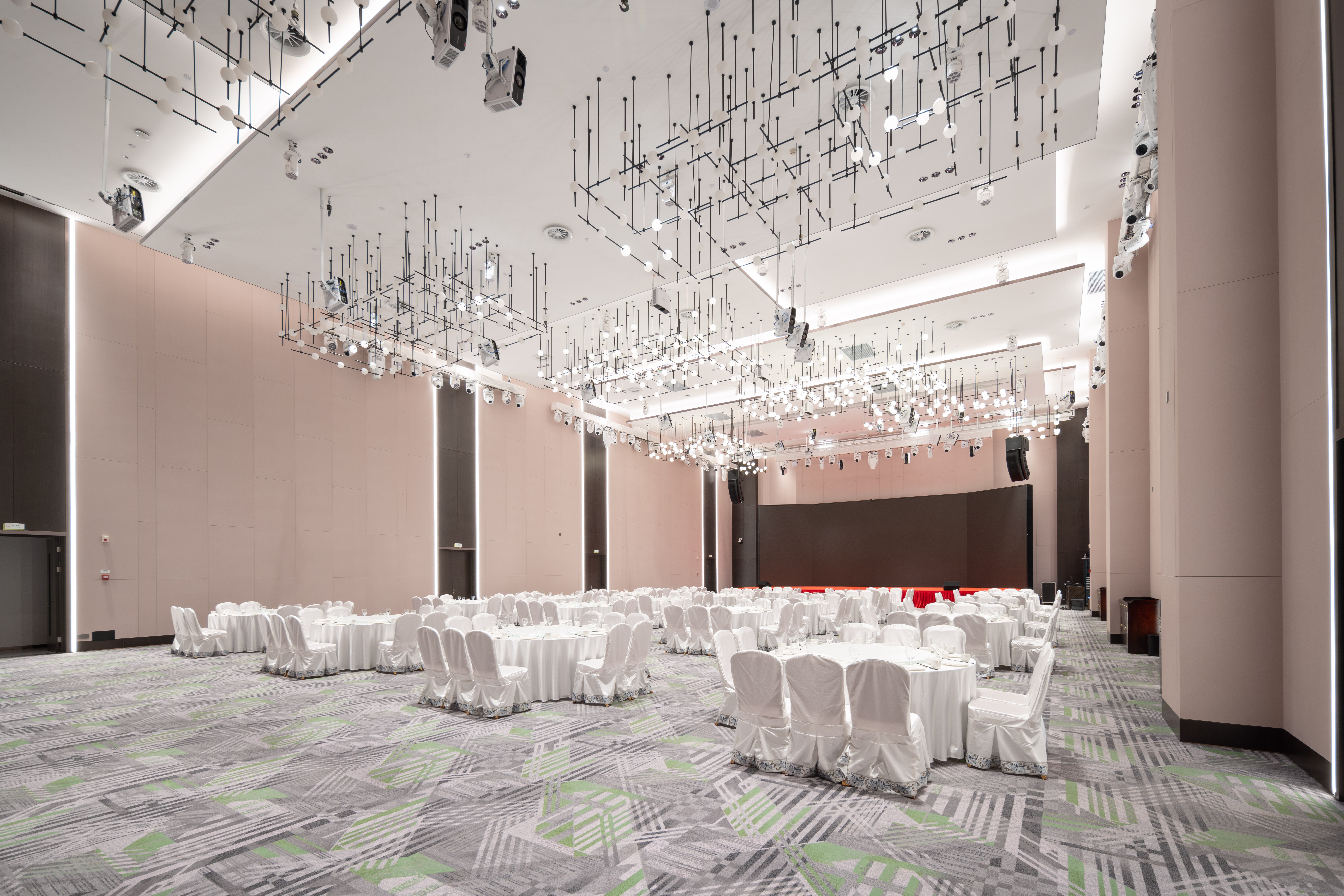 Holiday Inn Taiyuan Sunshine 41/51