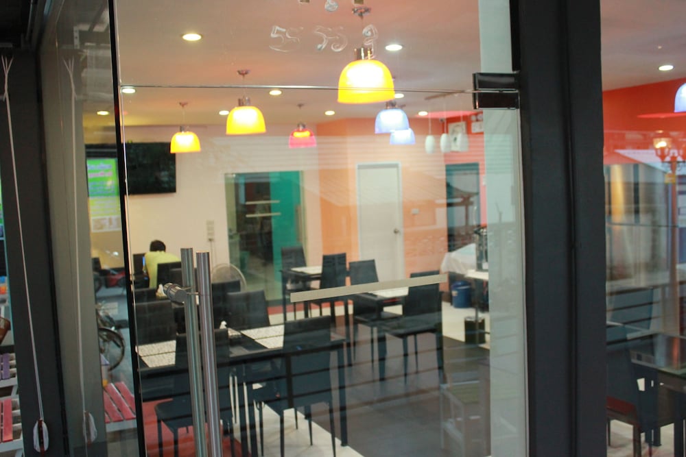 DON MUEANG AIRPORT MODERN BANGKOK HOTEL 13/20