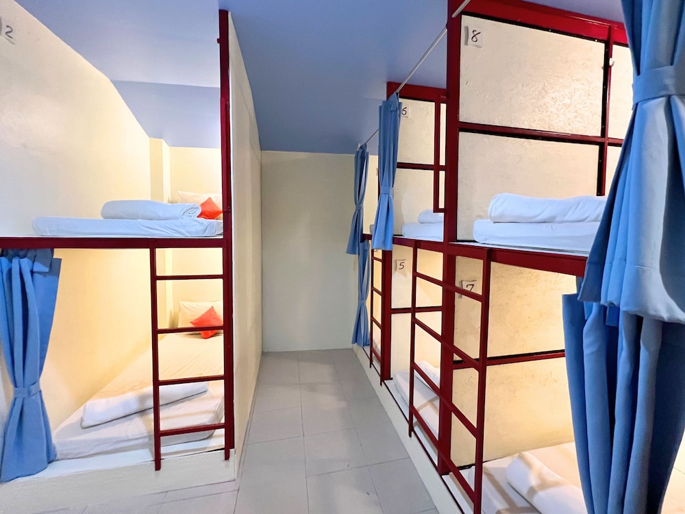 Sleepy Station - Hostel 35/57