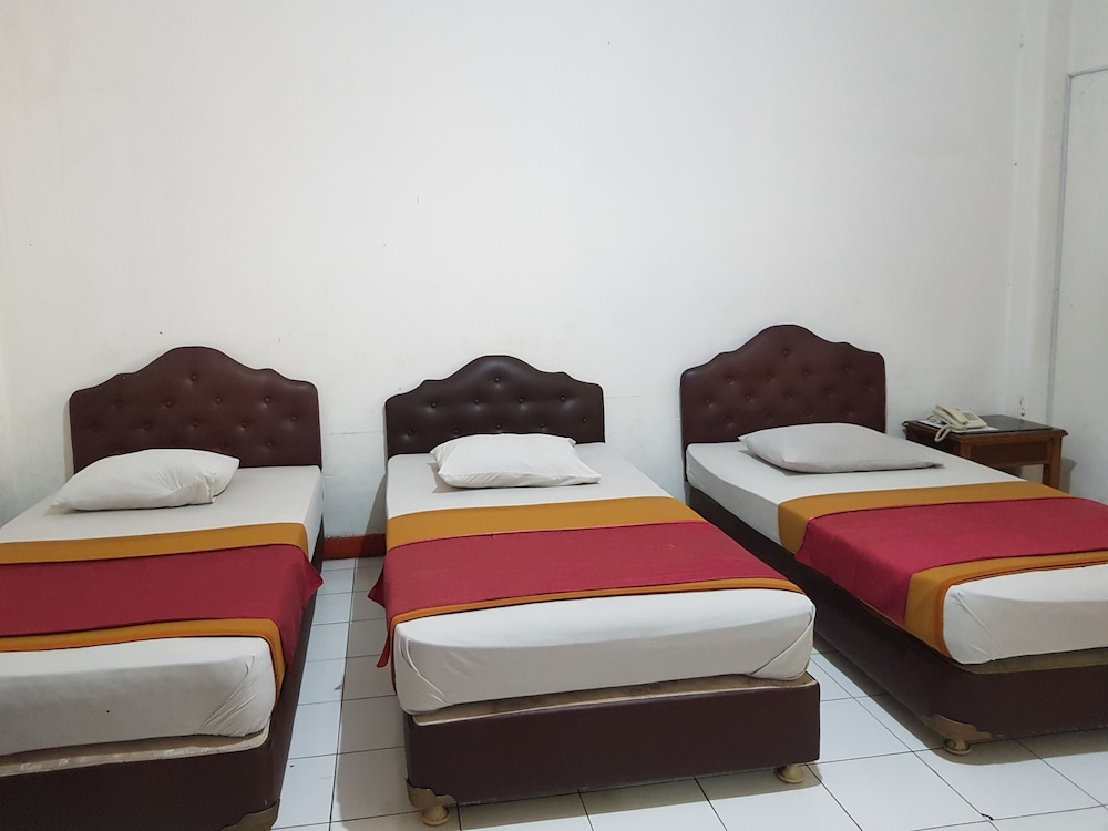 Hotel Royal Juanda 8/38