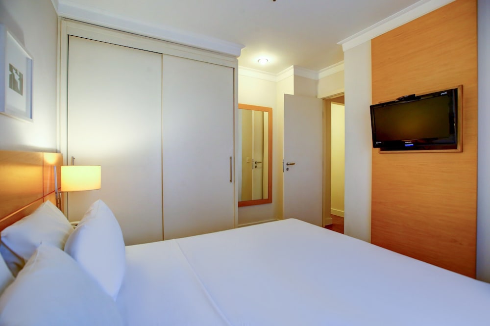 Esuites Congonhas by Atlantica 17/85
