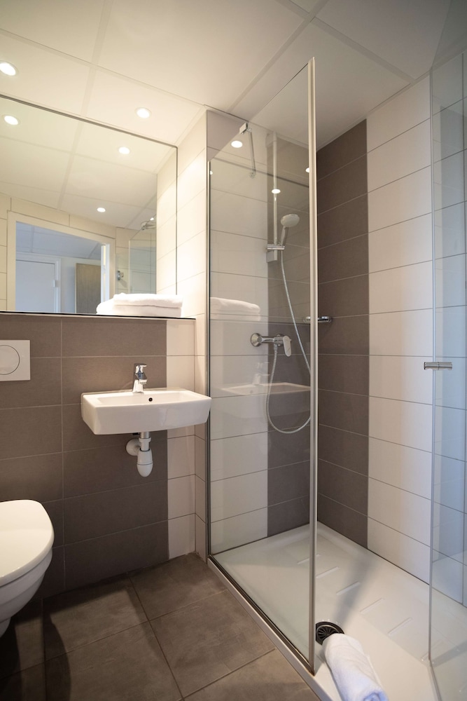 The Originals Access Tendance Hotel Saint Etienne Aeroport 47/50