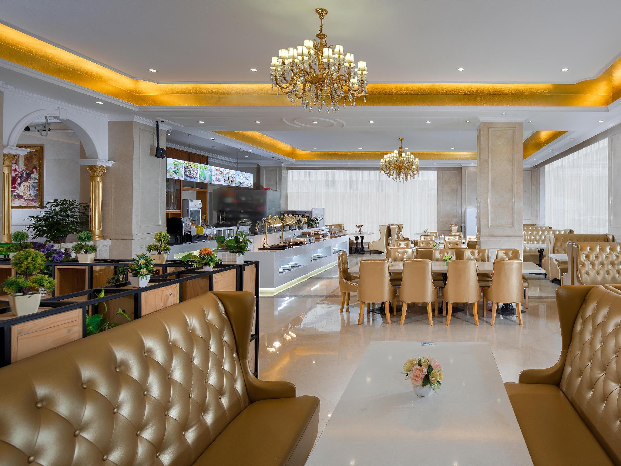 Vienna International Hotel (Shenzhen Longgang Dayun Center) 14/38
