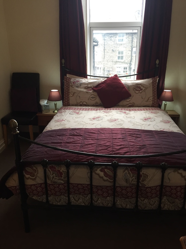 Westbury House 29/41