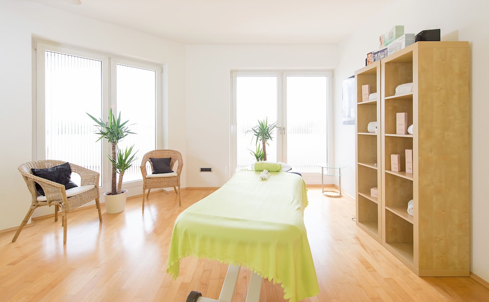 Maifeld Sport- Und Tagungshotel 26/50