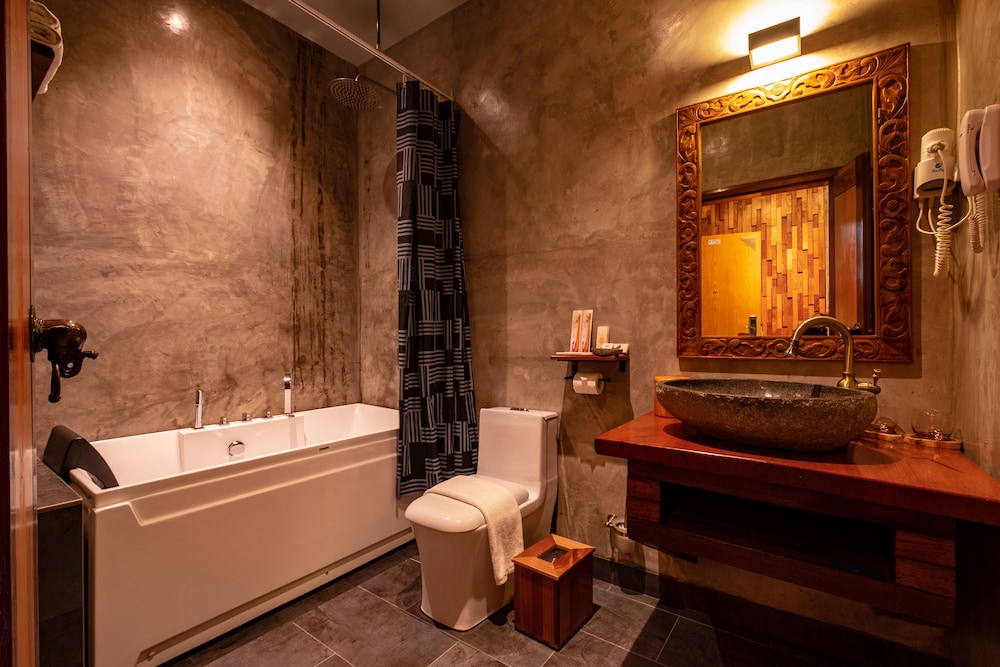 Ipoh Bali Hotel 47/50