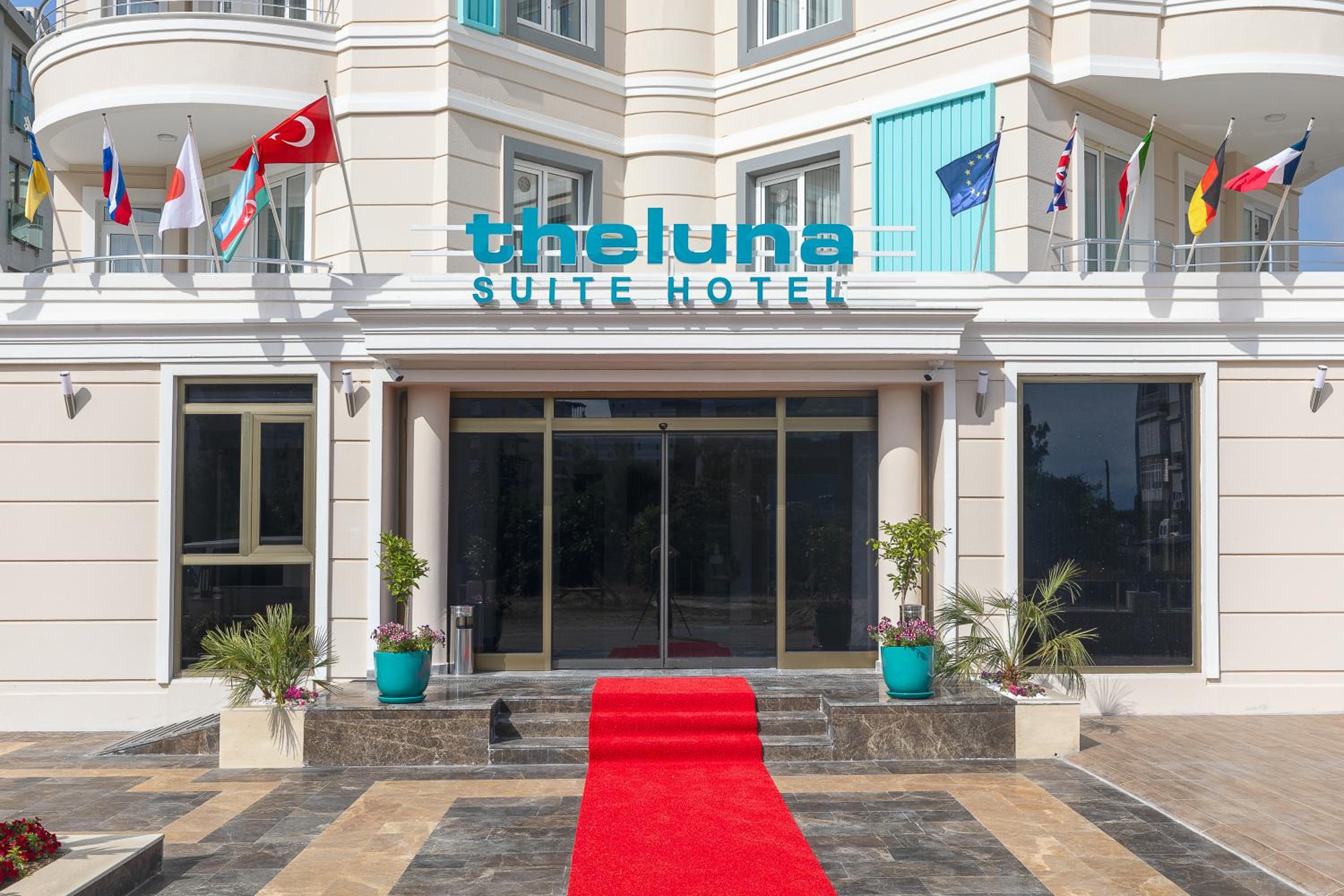 Theluna Suite Hotel 1/50