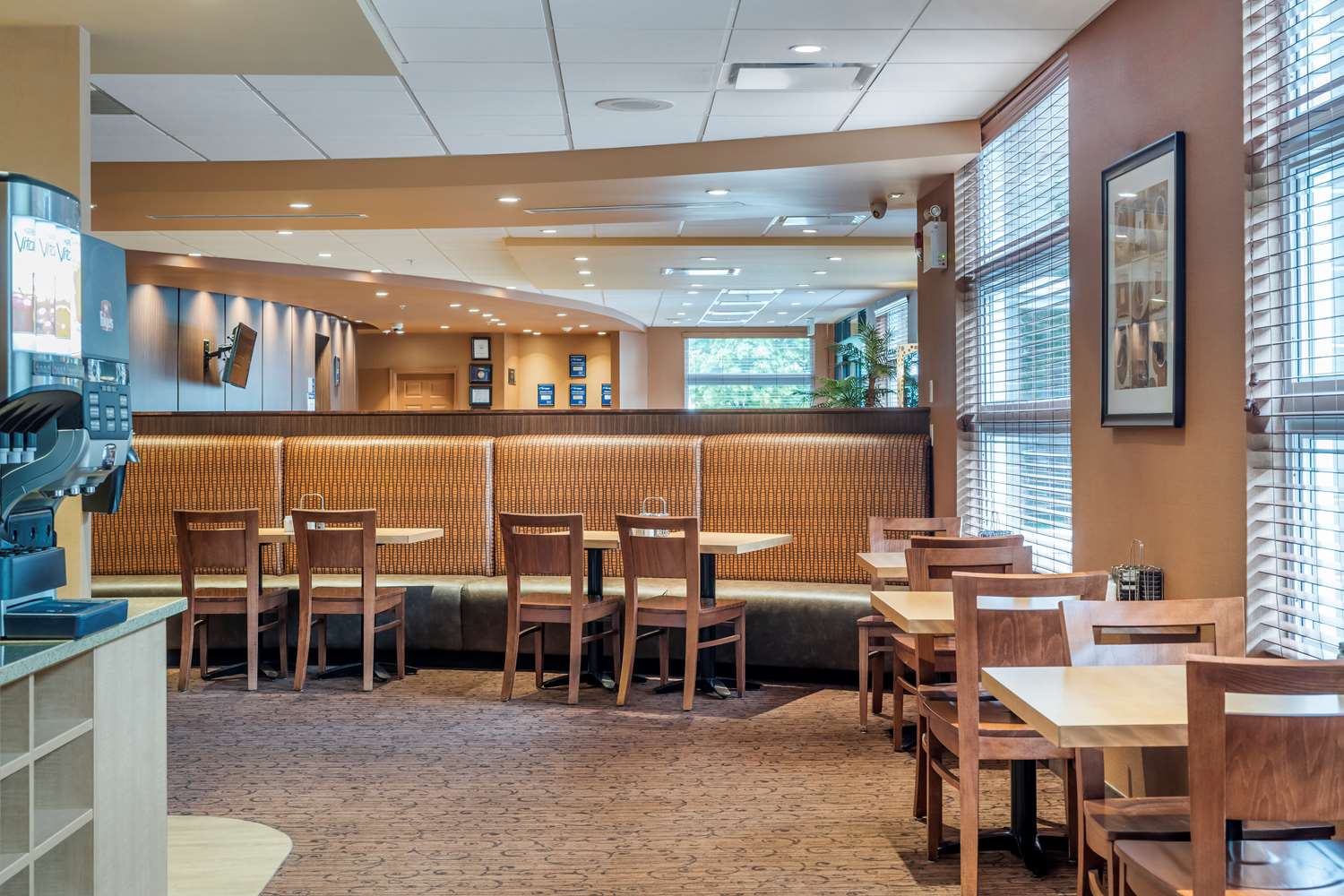 Best Western Plus Bathurst Hotel Suites 12/19