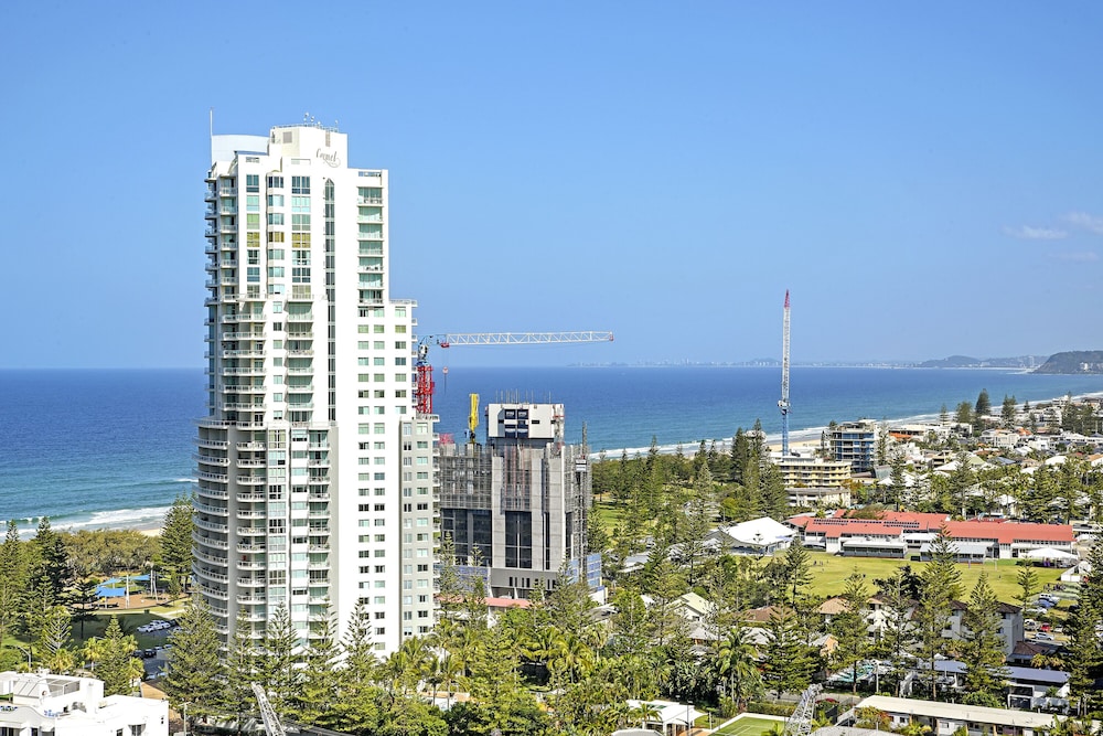 The Oracle Resort Broadbeach - Gclr 9/50