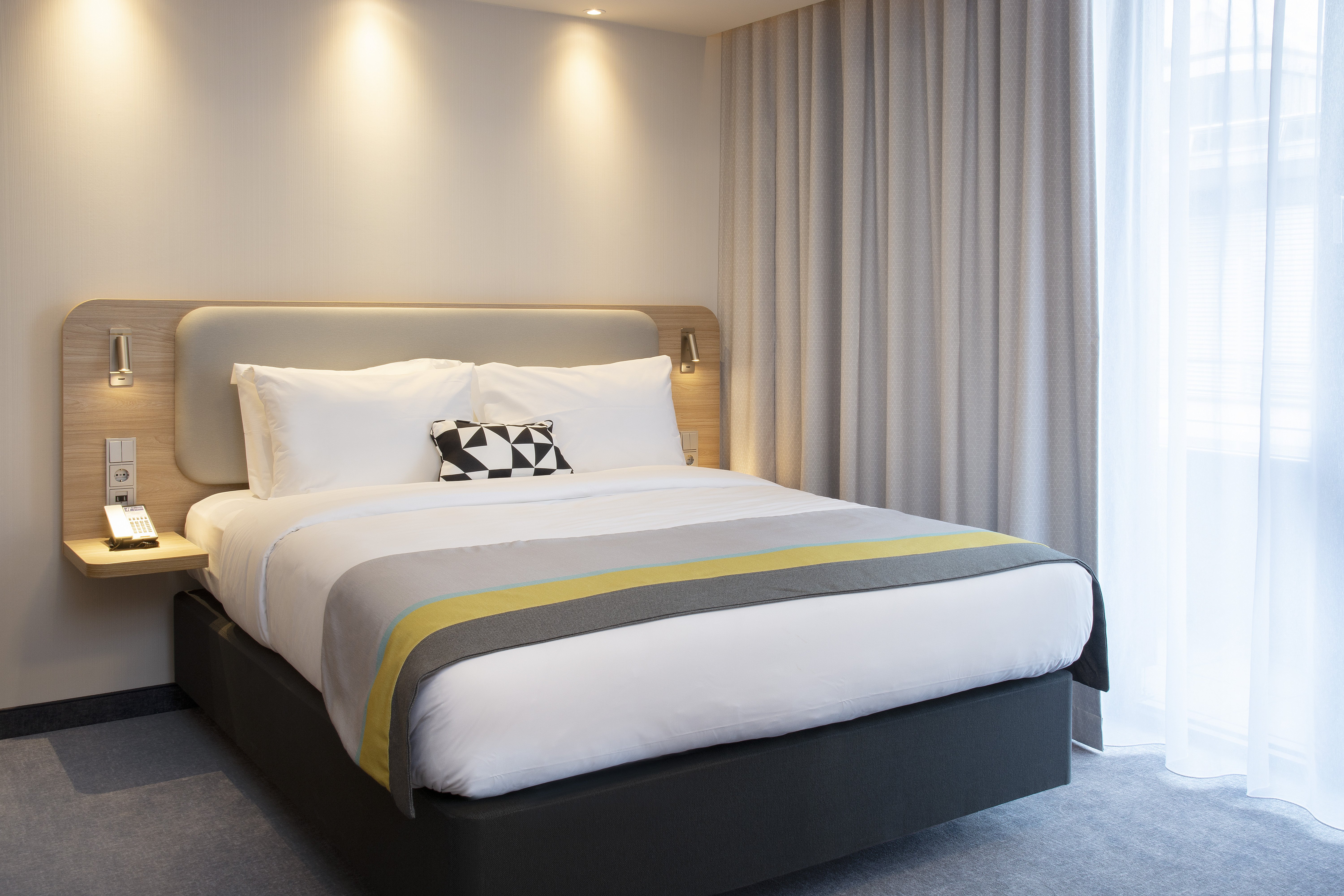 HOLIDAY INN EXPRESS STUTTGART - WAIBLINGEN 19/69