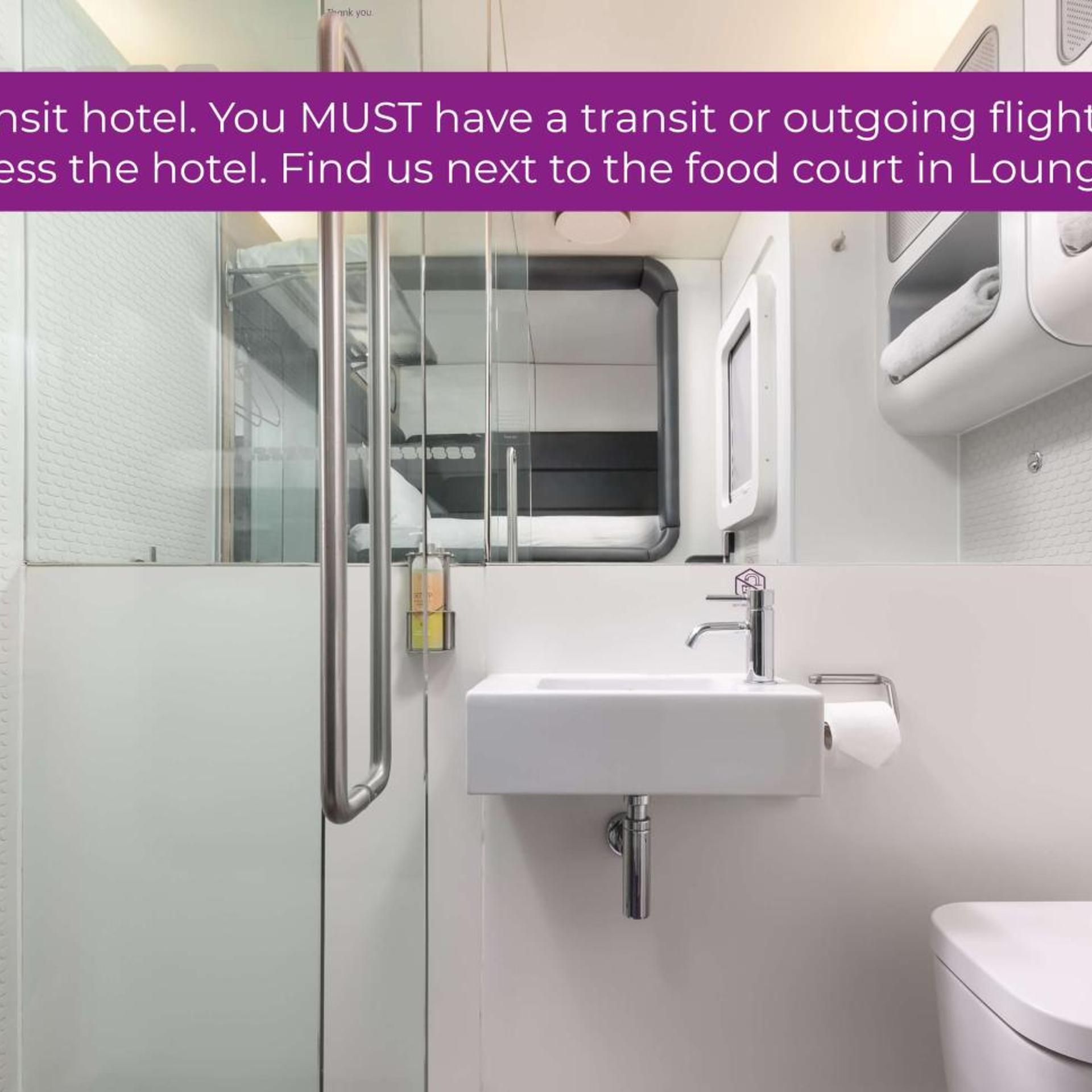 YOTELAIR Amsterdam Schiphol 47/57