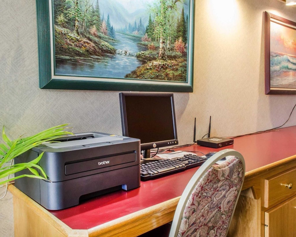 Econo Lodge Mifflintown 28/29