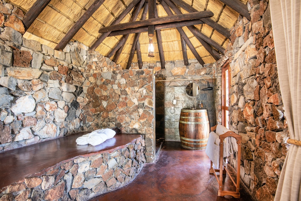 Aha Eagle Tented Lodge & Spa Etosha 15/56