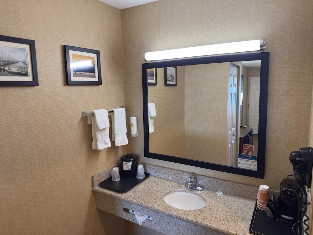 غرفة بسريرين كوين، Comfort Inn On The Bay 10/10