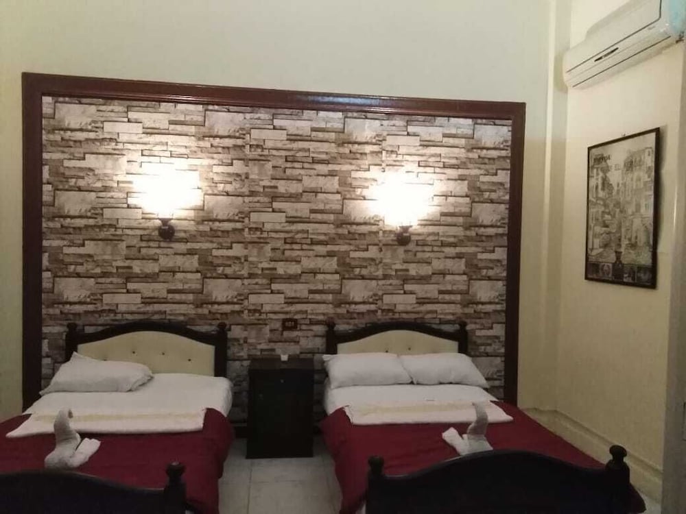 New Palace Hostel 18/38