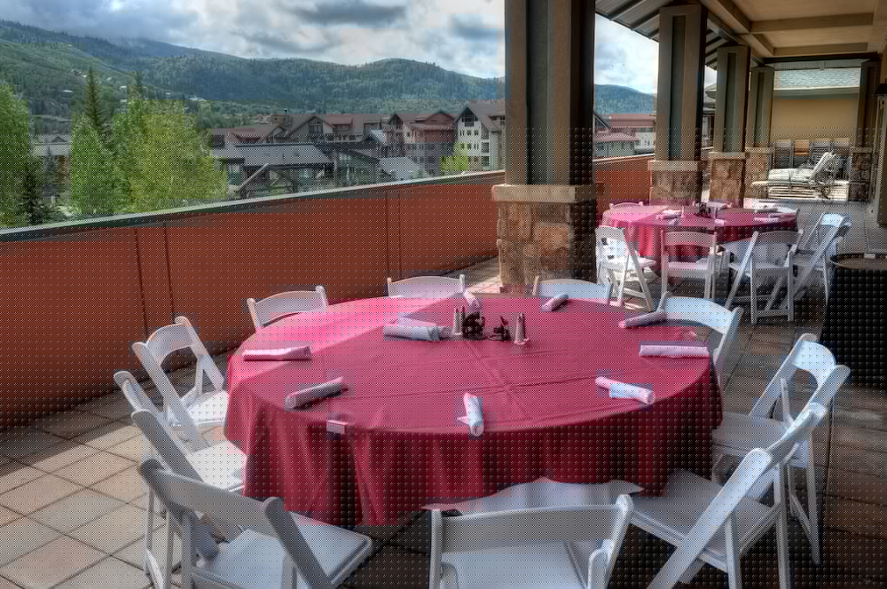The Steamboat Grand 50/66