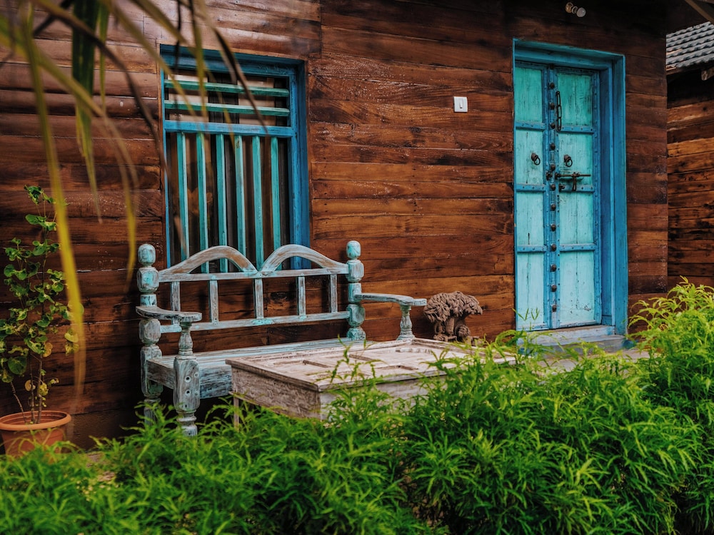 Leela Cottages 51/53