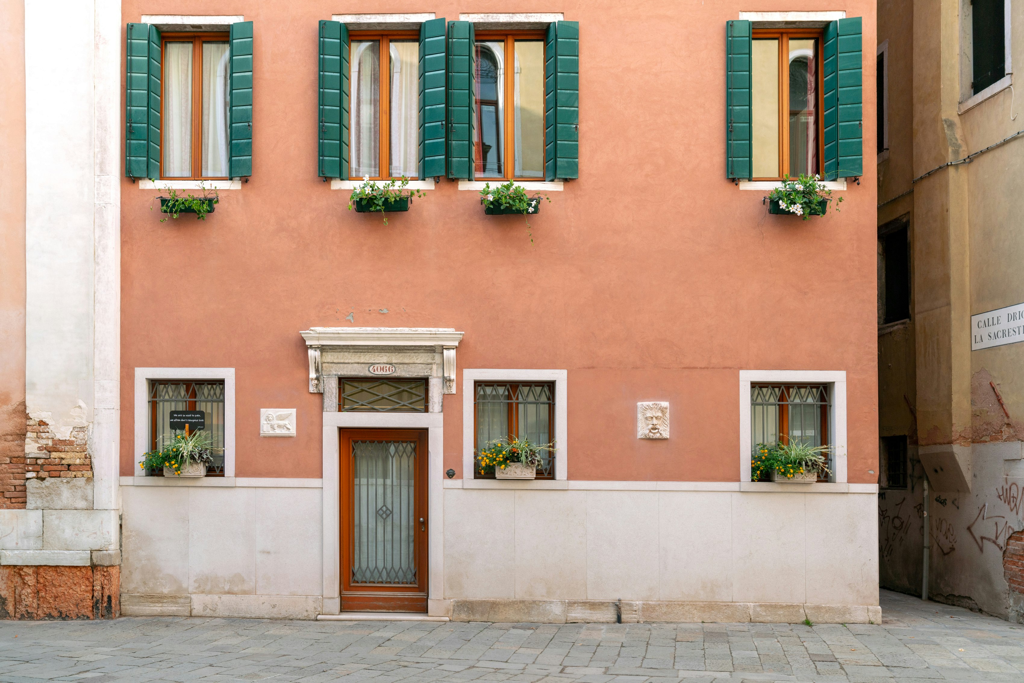 Palazzo San Luca 4/83