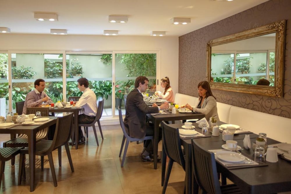 Mercure Montevideo Punta Carretas 52/64