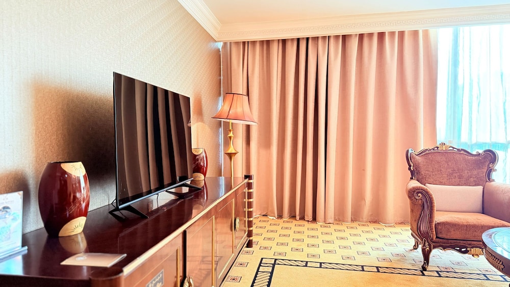 Sunday Hotel Al Barsha Dubai Mall of the Emirates Formerly Grand Excelsior Al Barsha 36/71