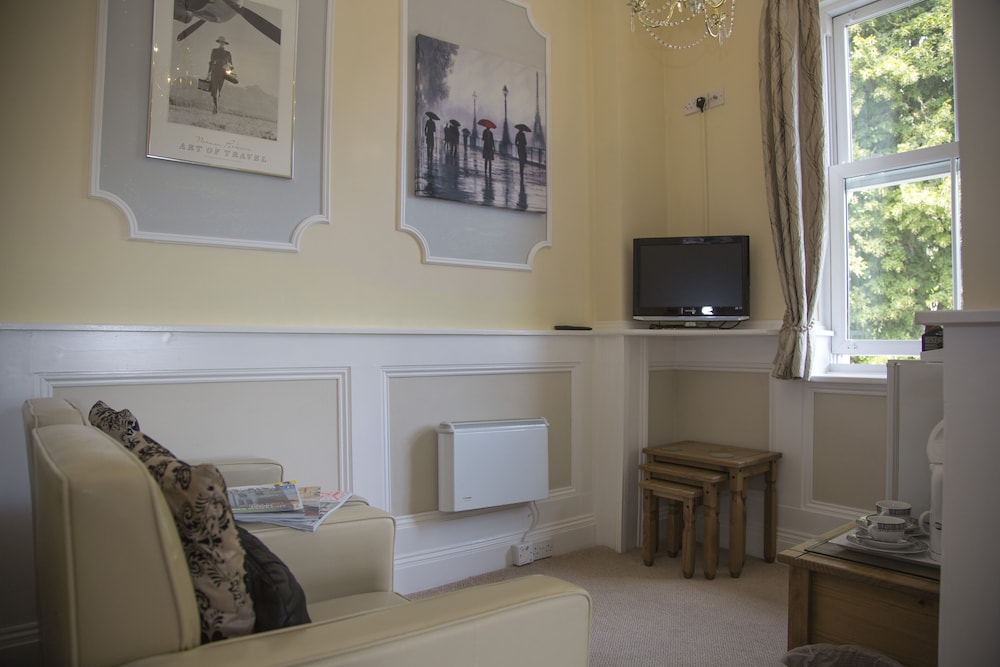 Carlton Court 29/50