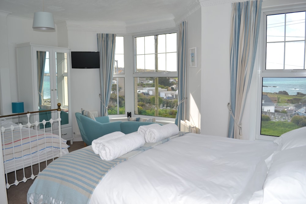Tregony Guest House 12/52