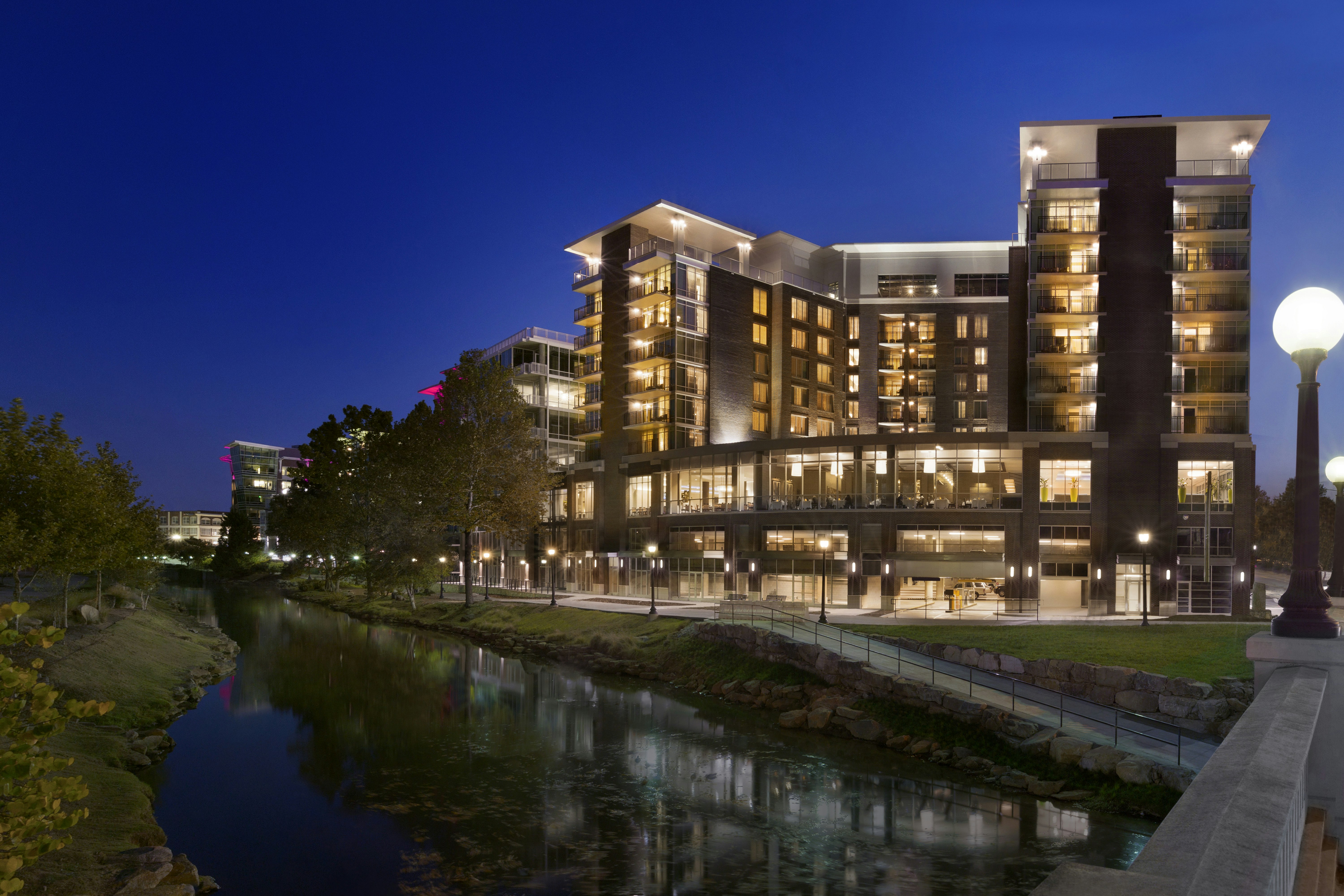 Embassy Suites By Hilton Greenville Downtown Riverplace 4/64