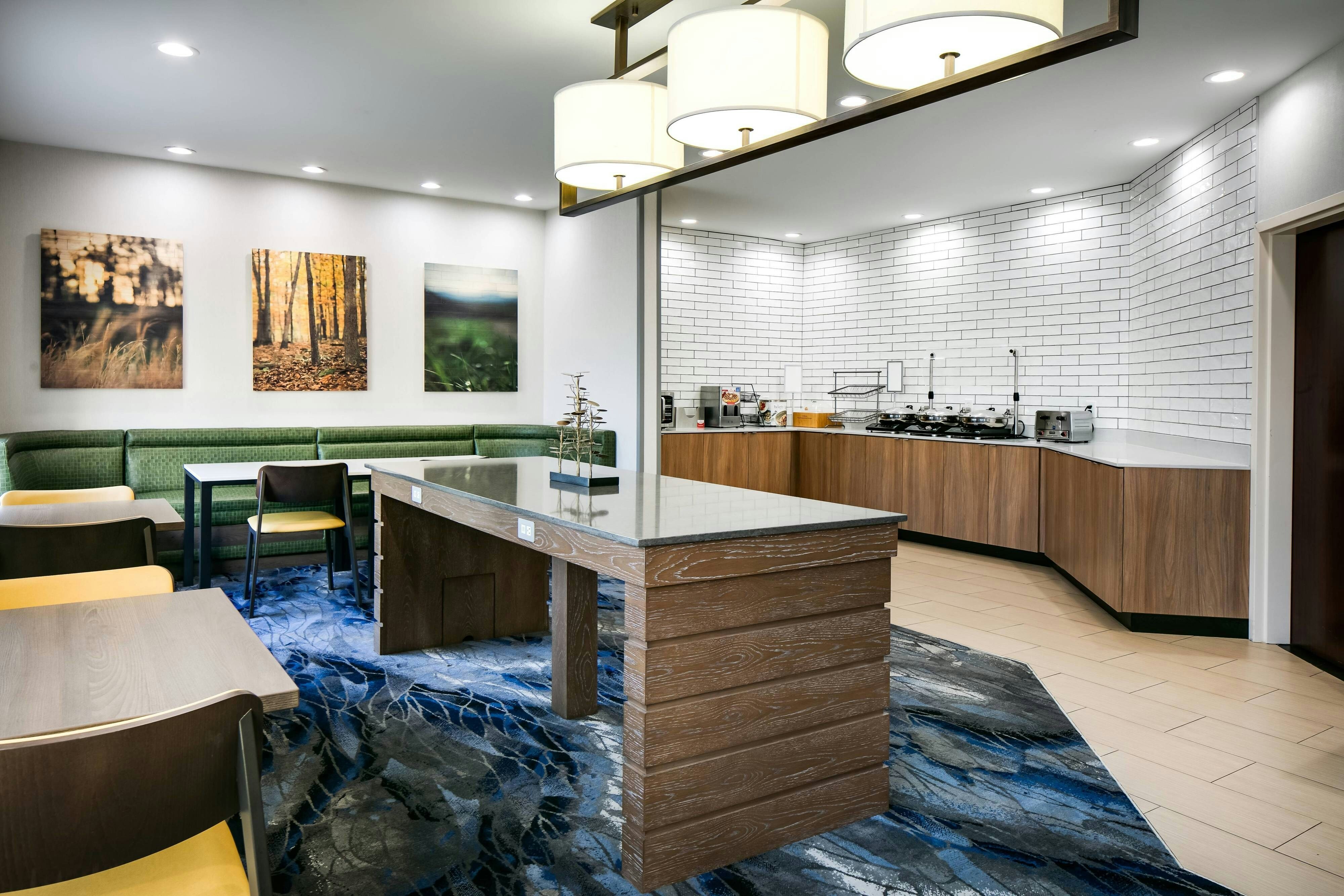Fairfield Inn And Suites Tulsa Central 4/11