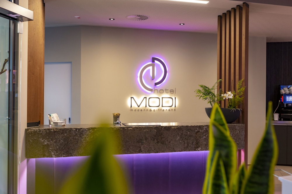 Hotel Modi 9/50