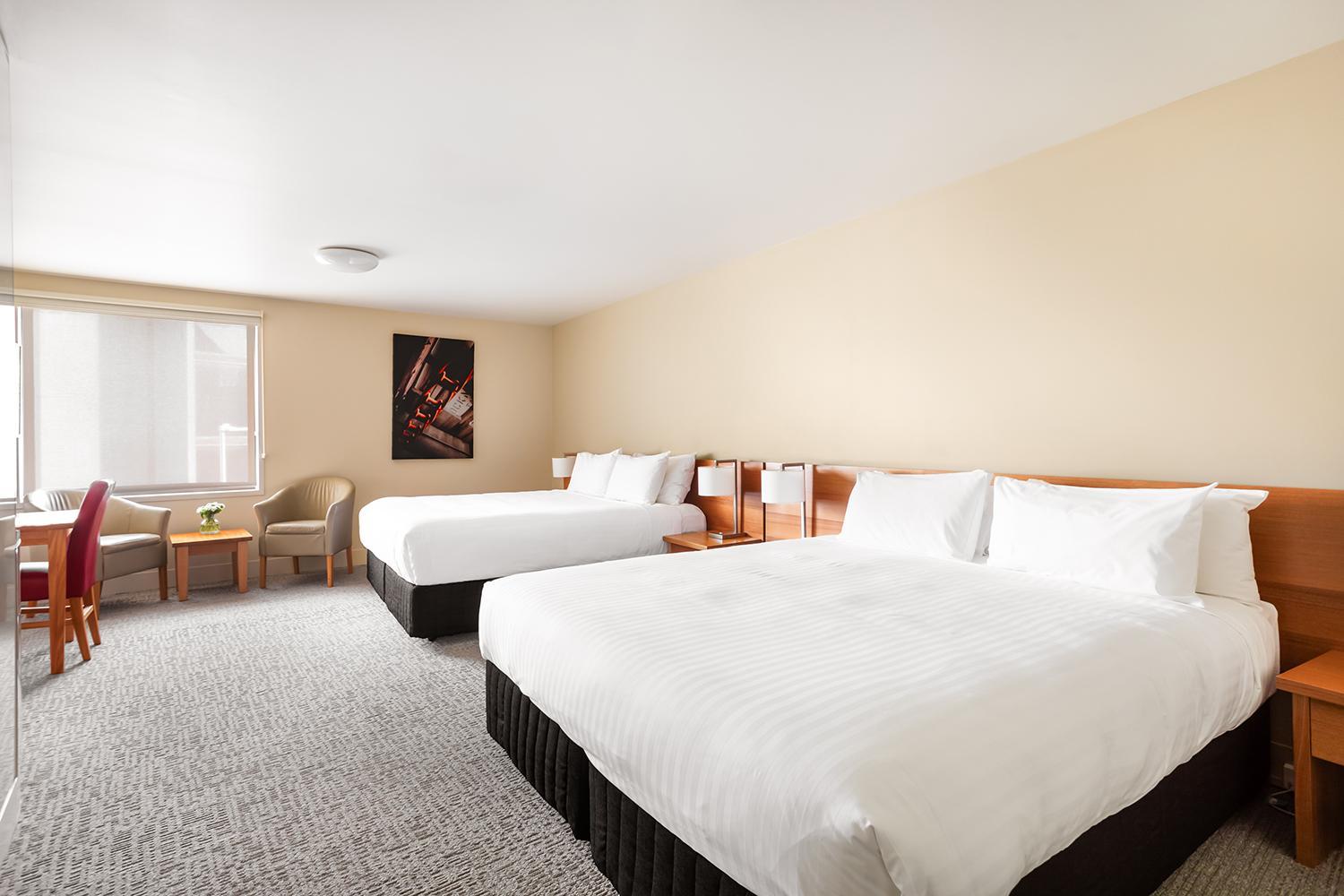 2 Bedrooms, Loft, Apartment, Queen and Twin Beds