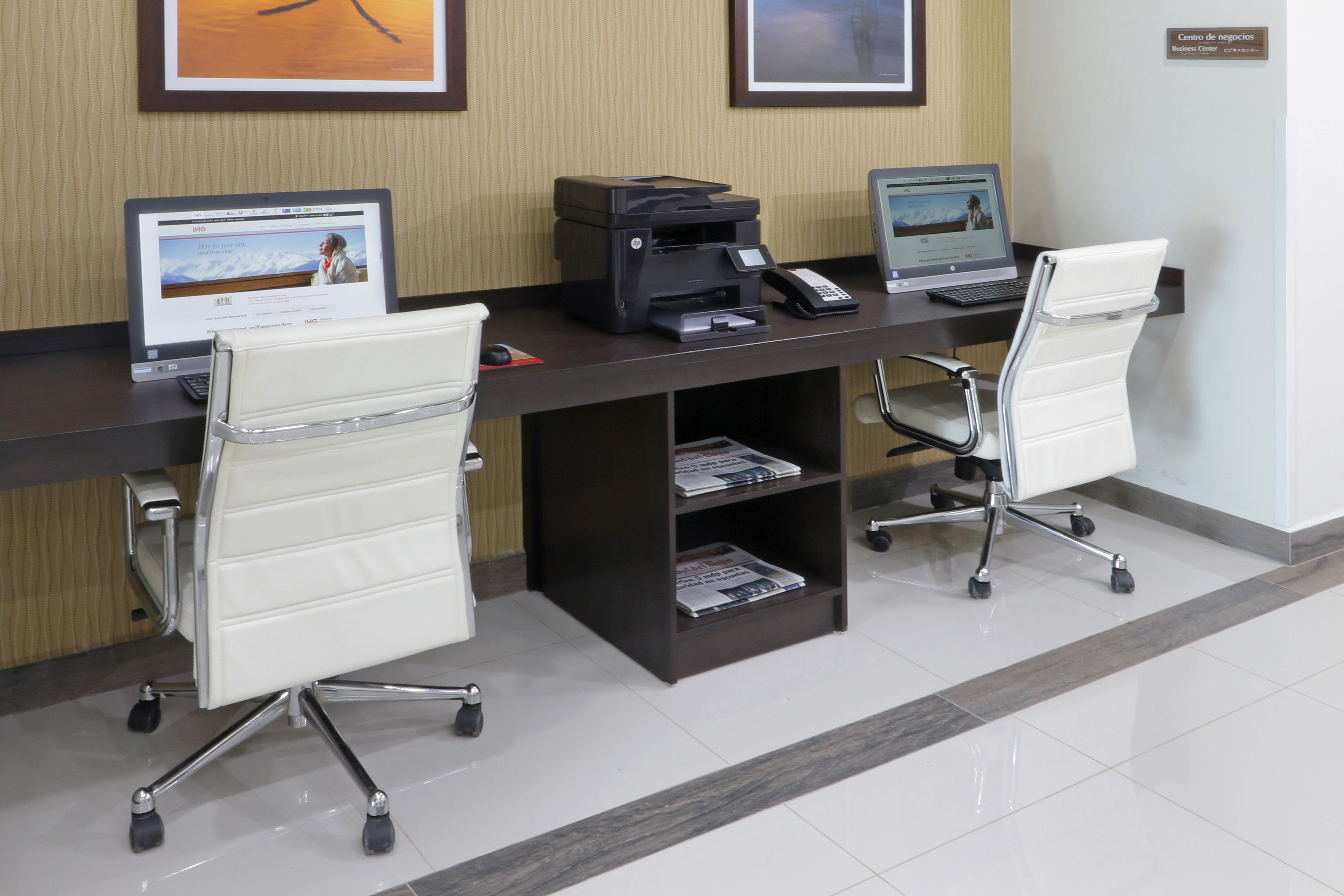 CANDLEWOOD SUITES CELAYA 62/75