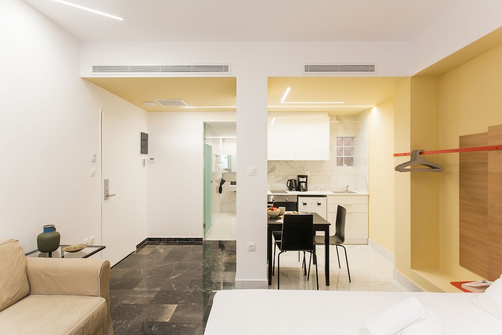Greece U Around Athens Thissio Suites 22/50