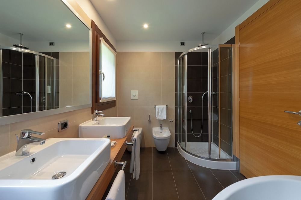 Blu Hotel Acquaseria 52/55