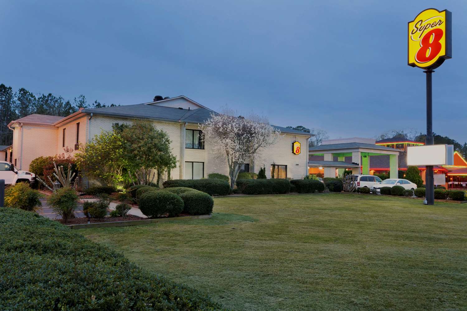 Super 8 By Wyndham Lancaster 6/8