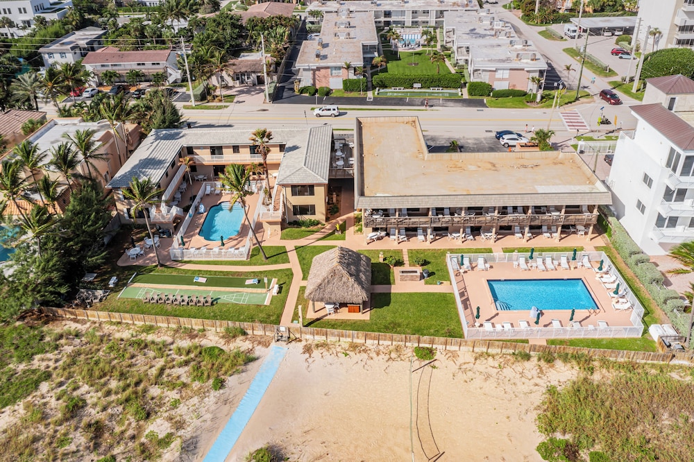 Emerald Seas Deerfield Beach Club 31/39