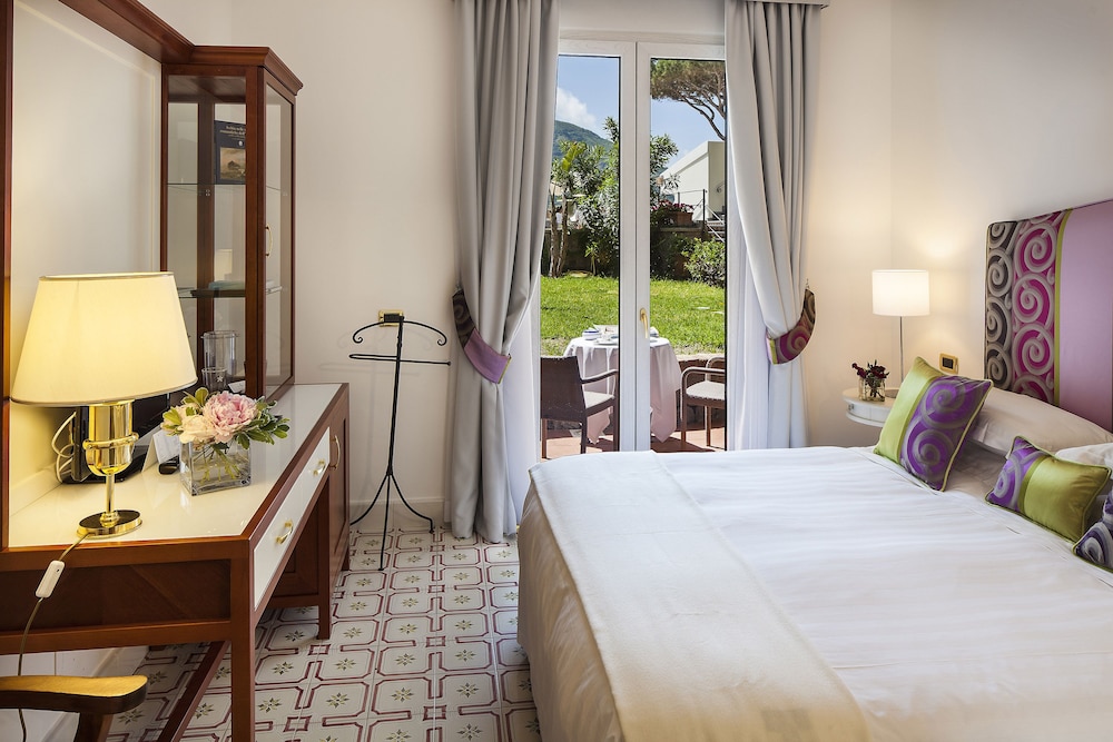 Albergo San Montano 9/54