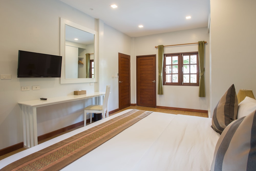 Alisea Pool Villas 35/65