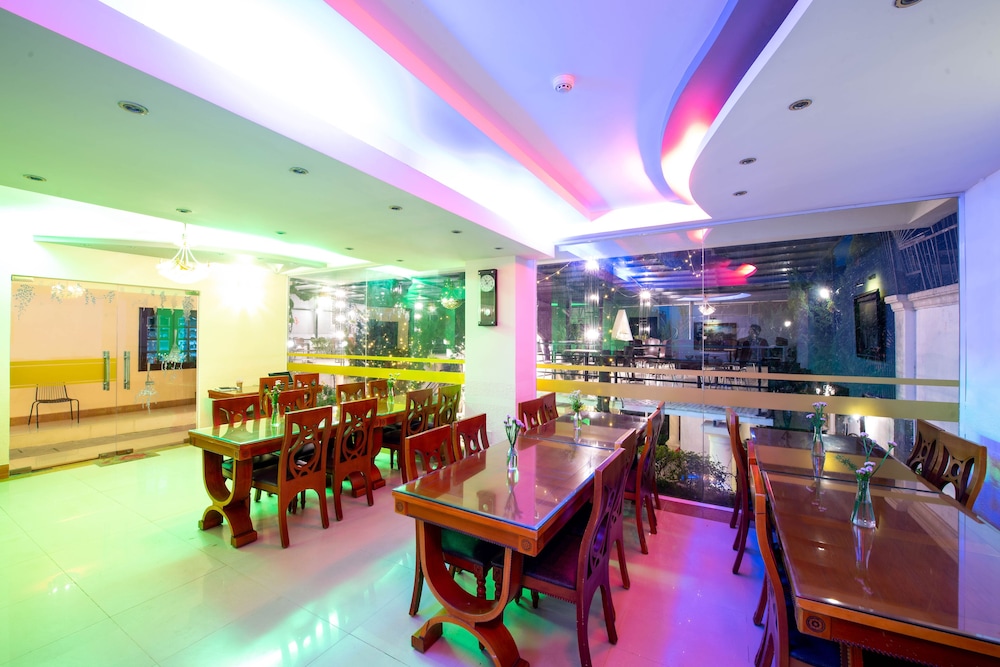 Le Petit Paris Hotel Dalat 62/67