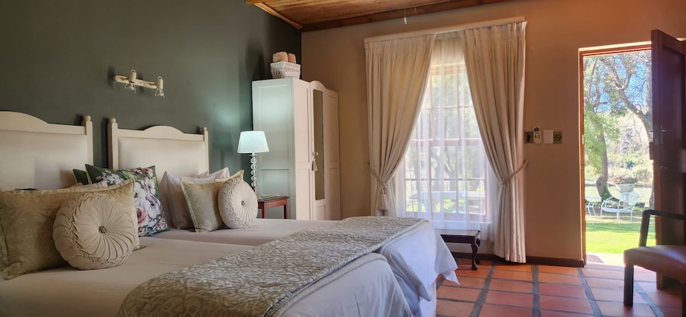 Oue Werf Country House 8/30