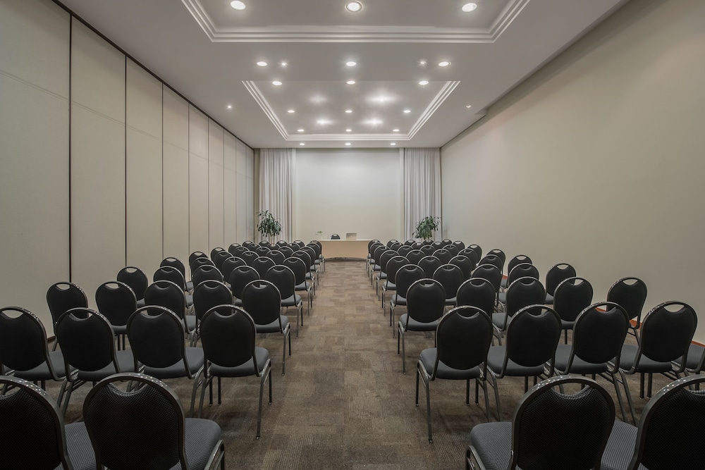 Hotel Intercity Caxias do Sul 57/66