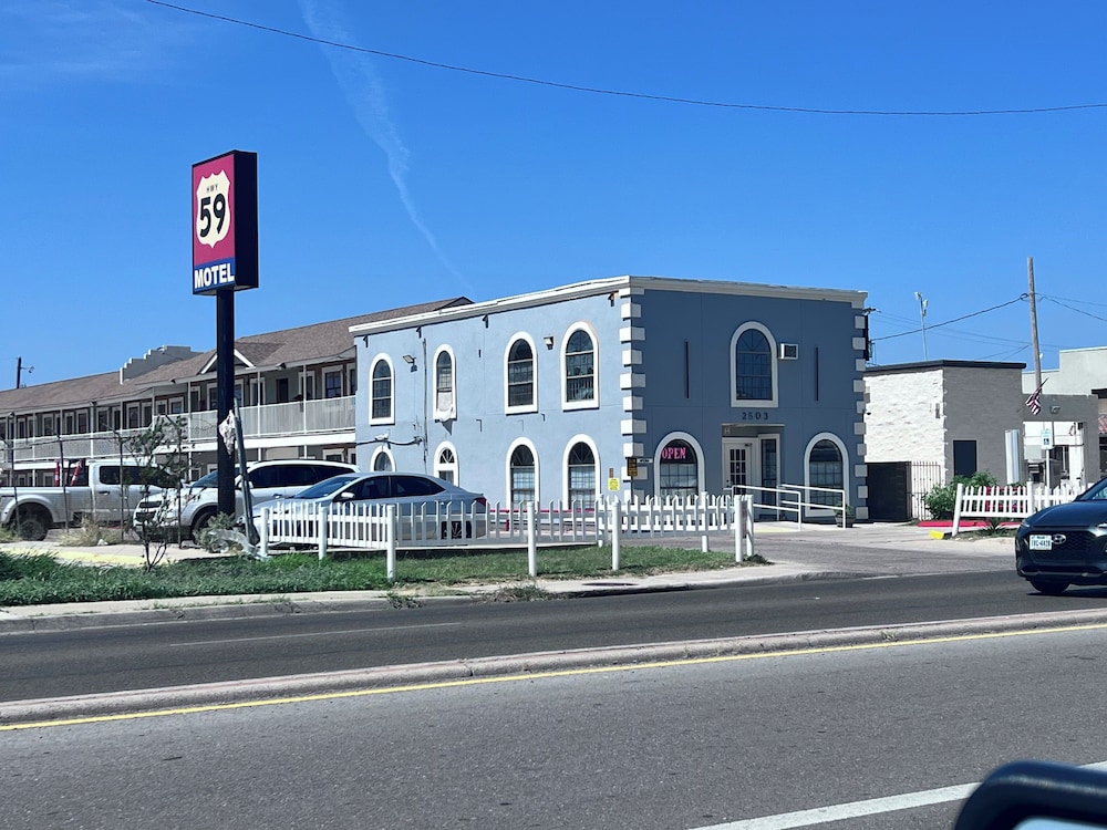 Hwy 59 Motel 28/36