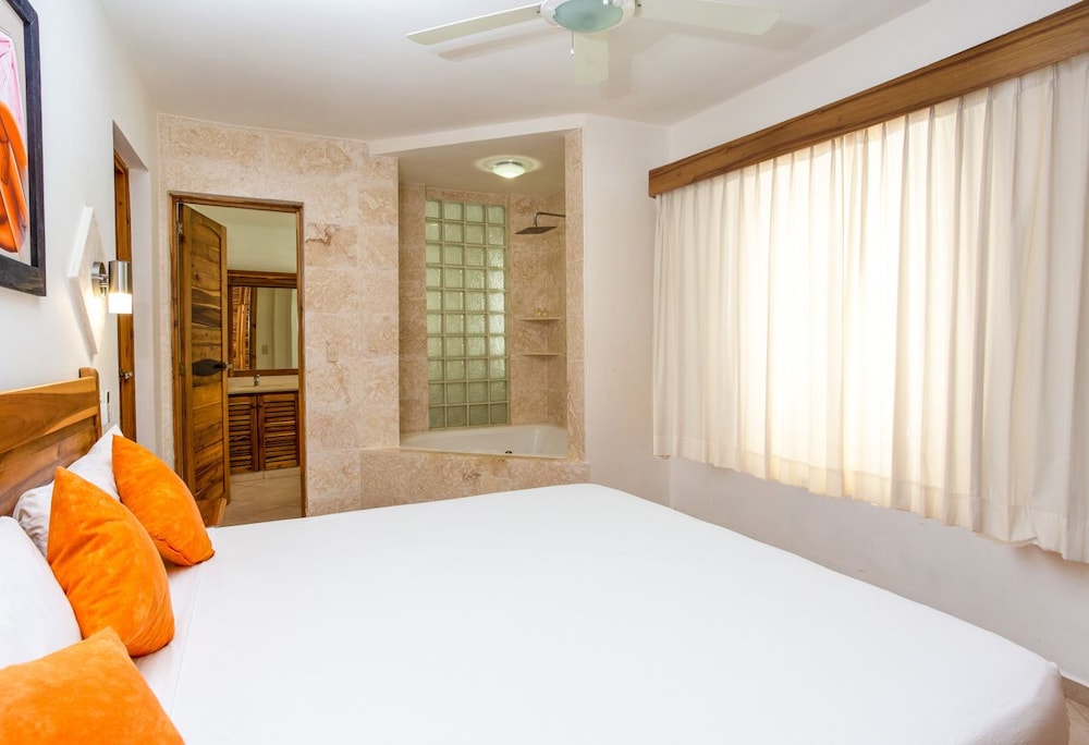 Albachiara Hotel 40/75