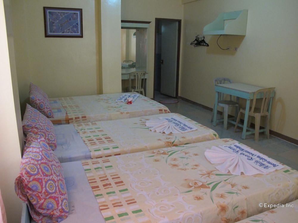 White Beach Hotel Bar And Restaurant 43/90